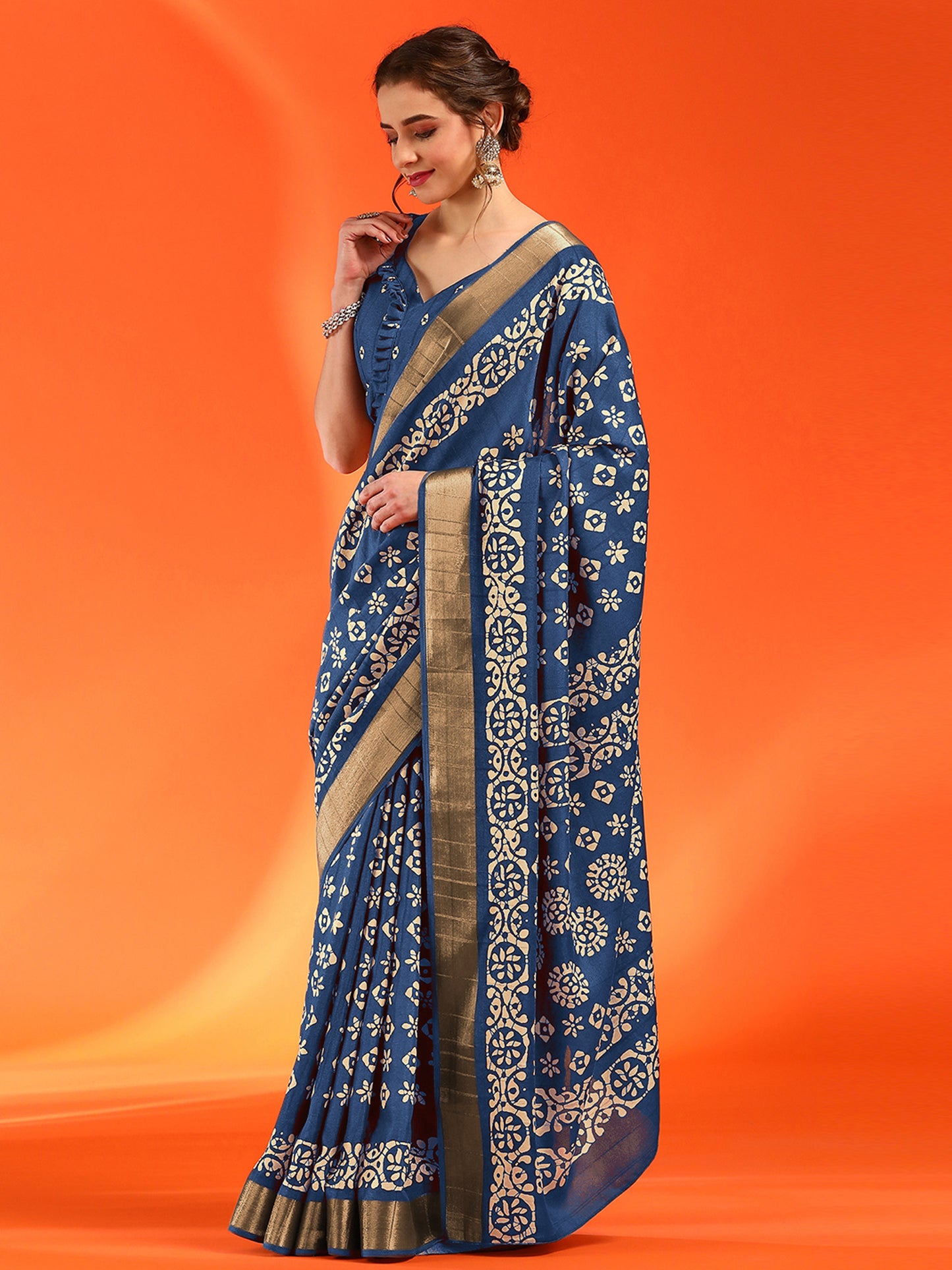 Women's Silk Blend Blue Printed Designer Saree With Blouse Piece