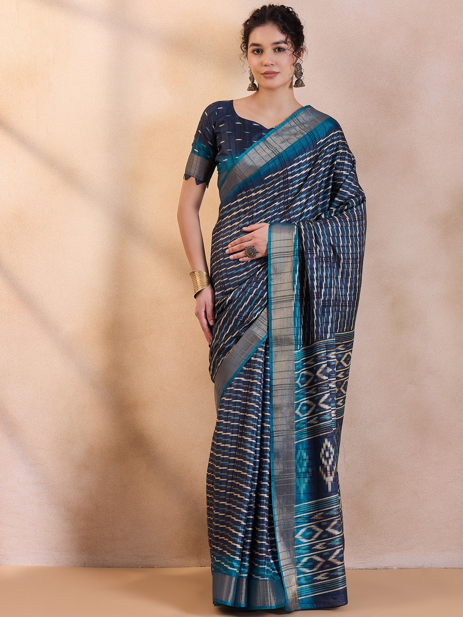 Women's Silk Blend Navy Blue Printed Designer Saree With Blouse Piece