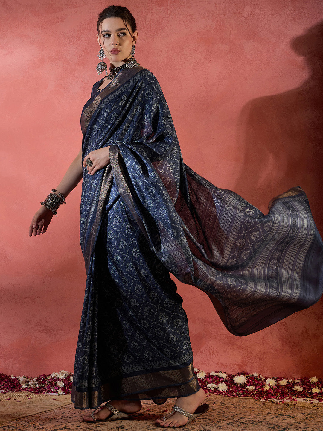 Women's Silk Blend Navy Blue Printed Designer Saree With Blouse Piece
