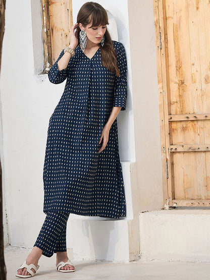 Dhiyona IE Printed Pure Cotton V-Neck Top With Trousers Co-Ords