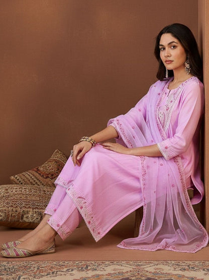 Dhiyona CH Women Floral Embroidered Regular Sequinned Kurta with Trousers & With Dupatta