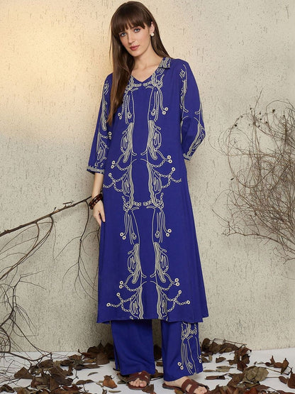 Women Ethnic Motifs Embroidered Regular Thread Work Kurta with Trousers