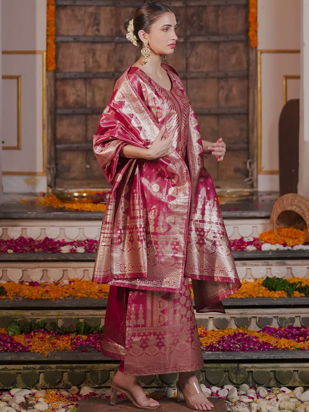 Women Solid Woven Design Regular Kurta with Trousers & With Dupatta