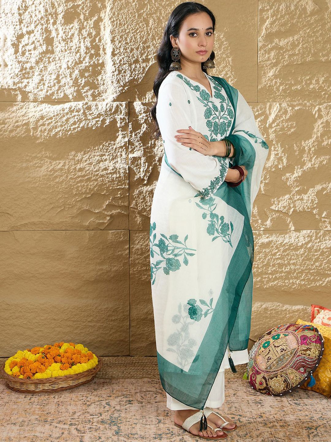 Dhiyona IE Women Floral Embroidered Thread Work Pure Cotton Kurta with Trousers & Dupatta