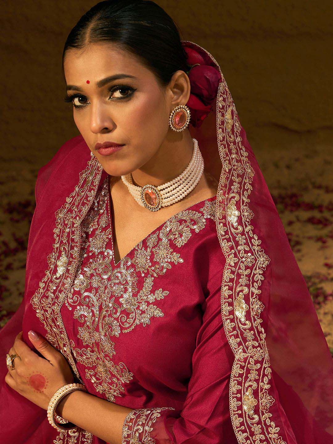 Dhiyona IE Ethnic Motifs Embroidered Thread Work Liva Straight Kurta With Trousers & Dupatta