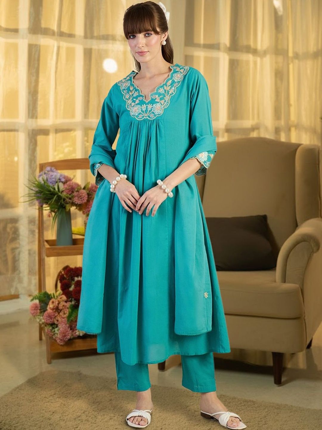 Women Ethnic Motifs Embroidered Panelled Thread Work Pure Cotton Kurta with Trousers & With Dupatta