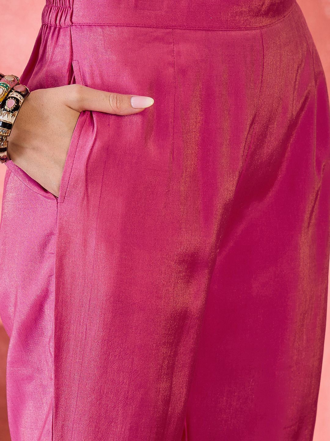 Dhiyona SN Women's Floral Printed Kurta with Trousers