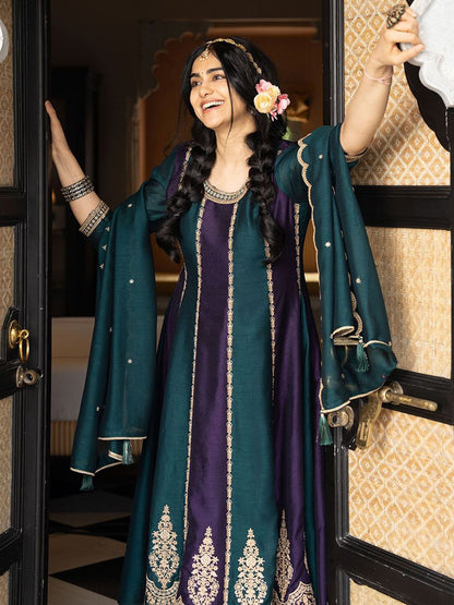 Dhiyona CH Embroidered Anarkali Kurta Set with Dupatta