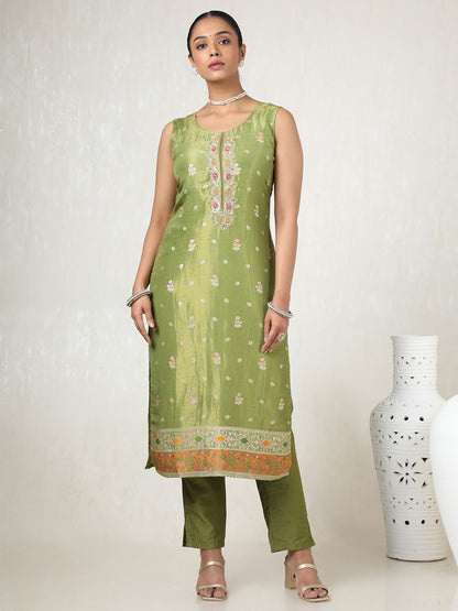 Dhiyona SO Women's Women Regular Sequinned Kurta with Trousers & With Dupatta