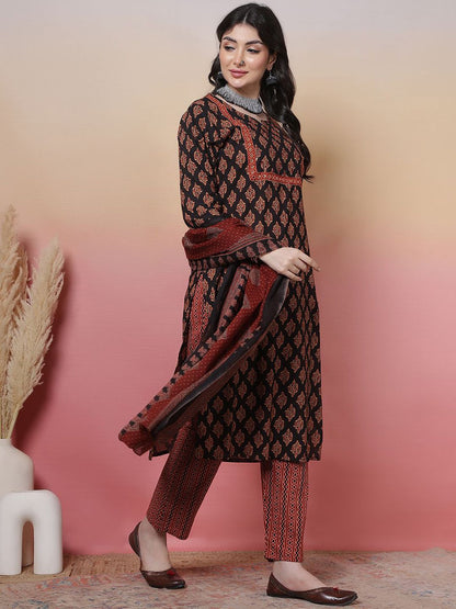 Dhiyona SN Women's Hand Floral Printed Notch Neck Pure Cotton Straight Kurta With Trouser & Dupatta