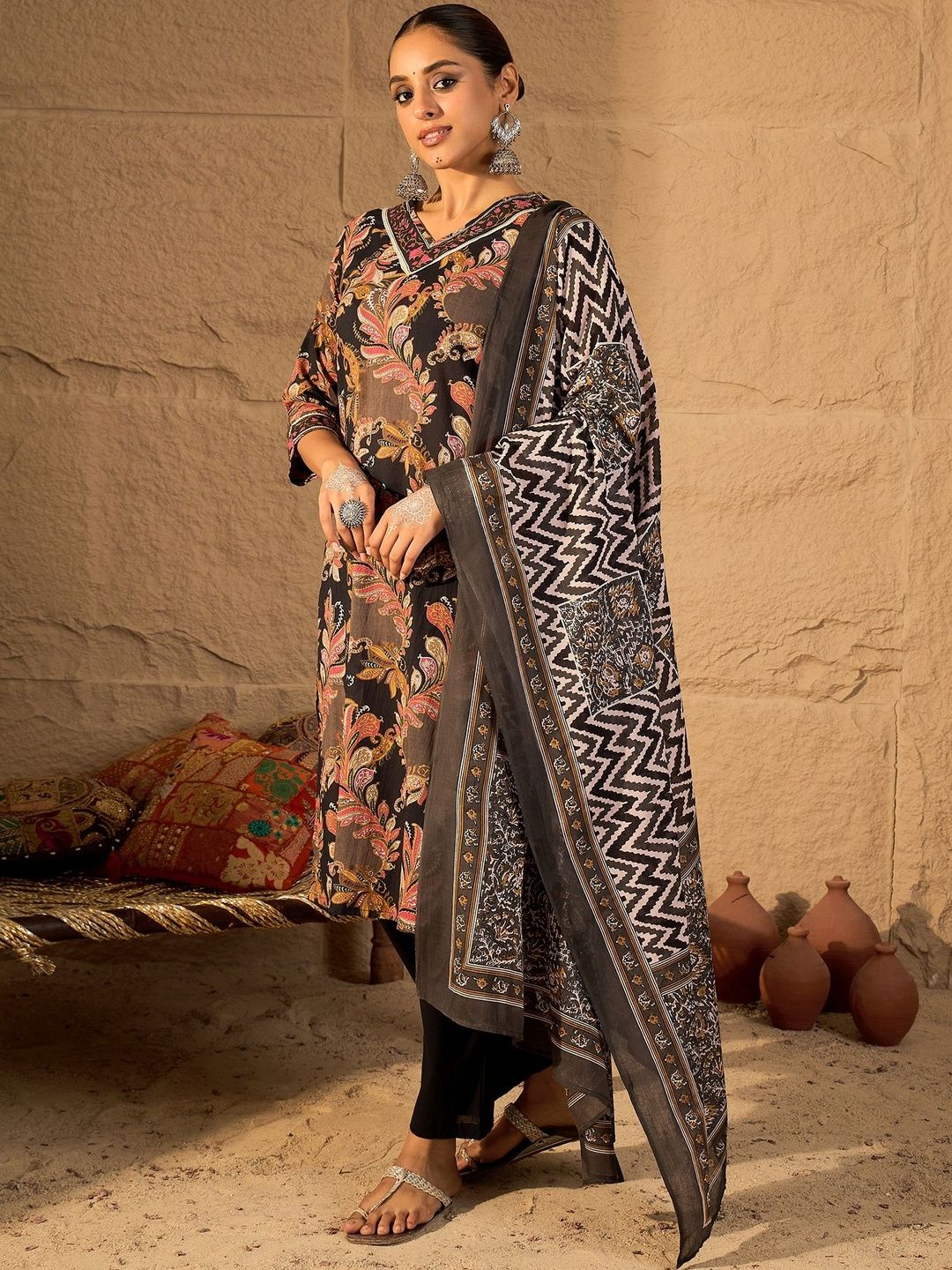 Ethnic Motifs Printed V-Neck Straight Pure Cotton Kurta With Trouser & Dupatta