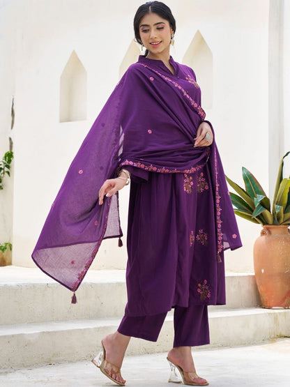 Floral Embroidered Thread Work Pure Cotton A-Line Kurta With Trousers & Dupatta