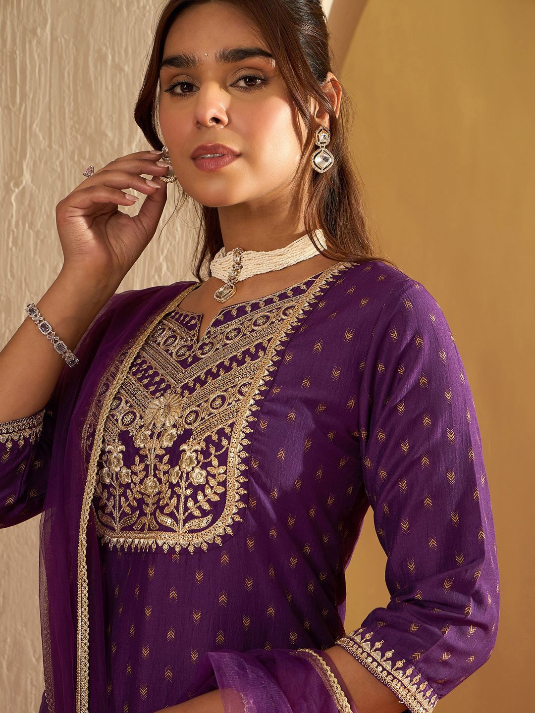 Ethnic Motifs Printed Straight Sequinned Kurta with Trousers & Dupatta