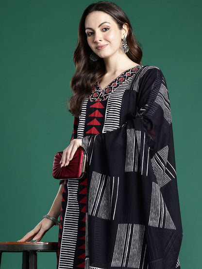 Geometric Printed Straight Pure Cotton Kurta With Trouser And Dupatta