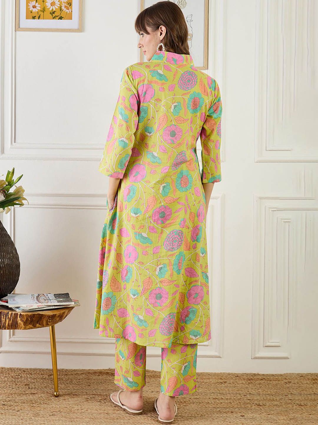 Dhiyona IE Floral Printed Pure Cotton V-Neck Top With Trousers Co-Ords