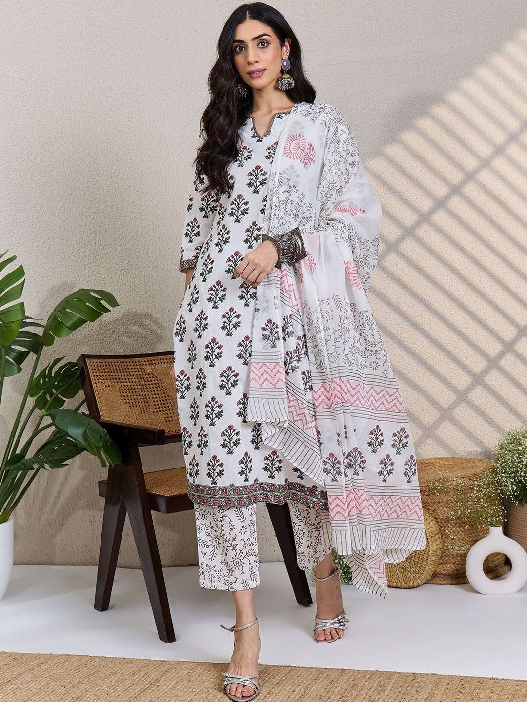 Women Floral Printed Cotton Kurta with Trousers & Dupatta