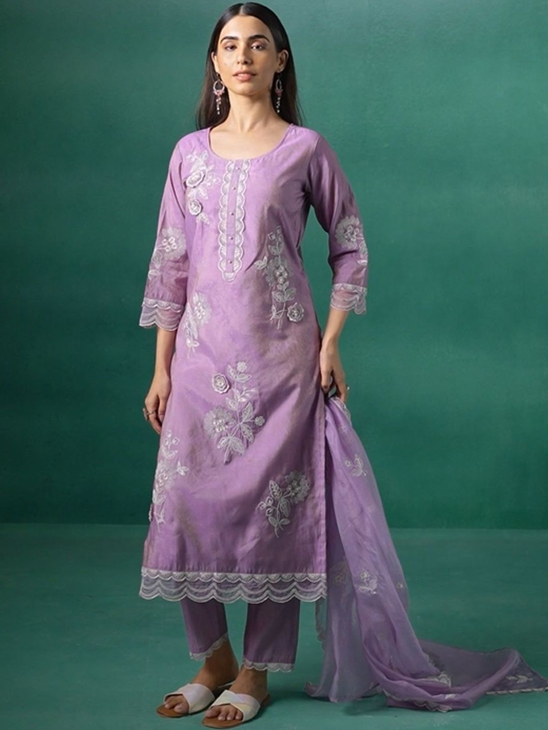 Women Ethnic Motifs Embroidered Regular Thread Work Kurta with Trousers & With Dupatta