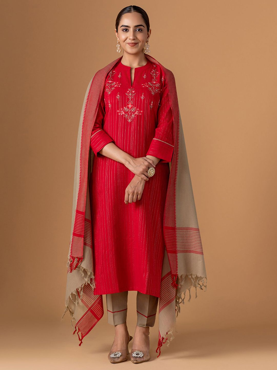 Dhiyona WP Floral Embroidered Thread Work Pure Cotton Kurta With Trousers & Dupatta