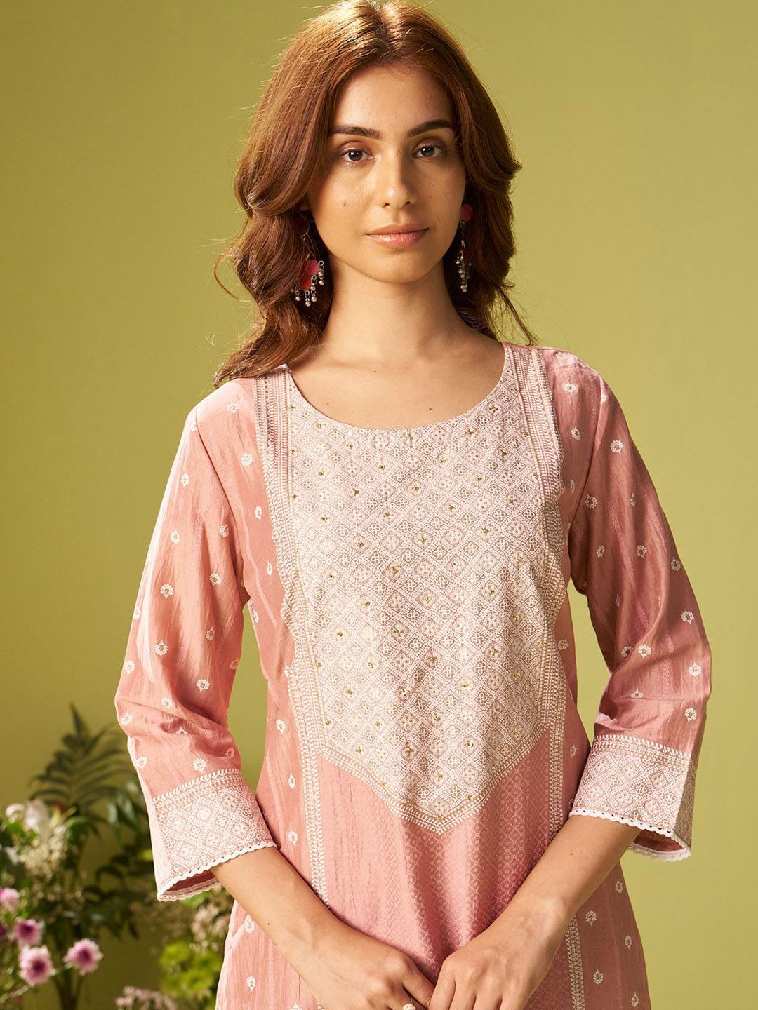 Dhiyona IE Women Ethnic Motifs Embroidered Thread Work Kurta with Trousers & Dupatta