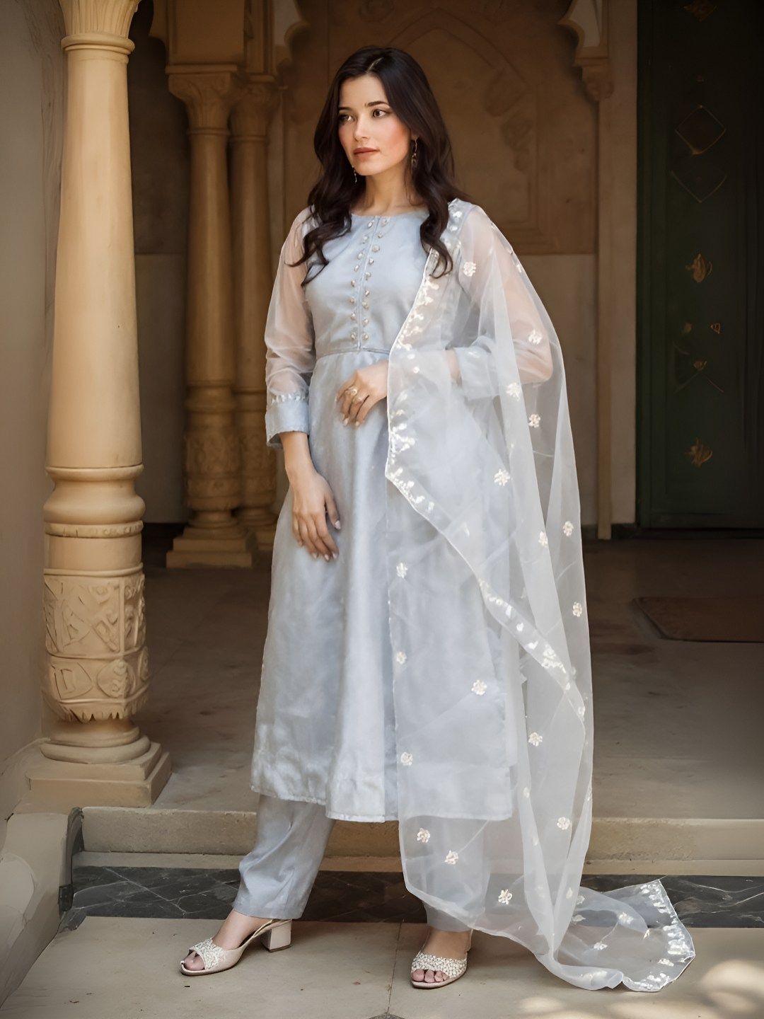 Dhiyona IE Women's Women Floral Embroidered Kurta with Trousers & Dupatta