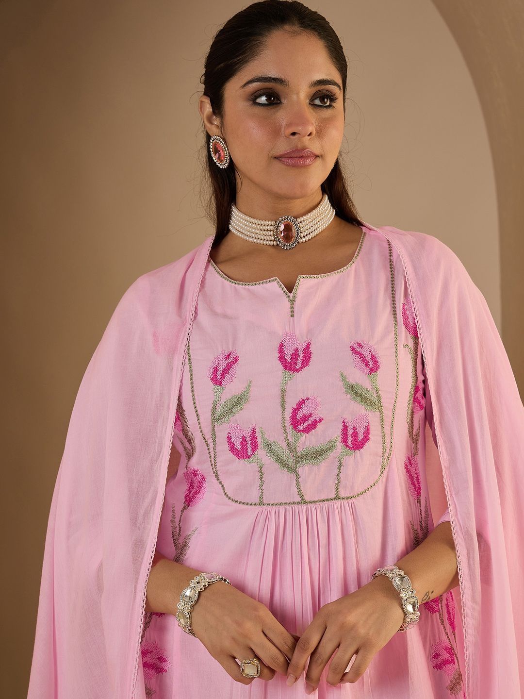 Women Floral Embroidered Empire Thread Work Pure Cotton Kurta with Trousers & With Dupatta