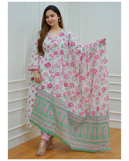 Women Dark Green Printed Viscose Rayon Kurta, Pant And Dupatta Set