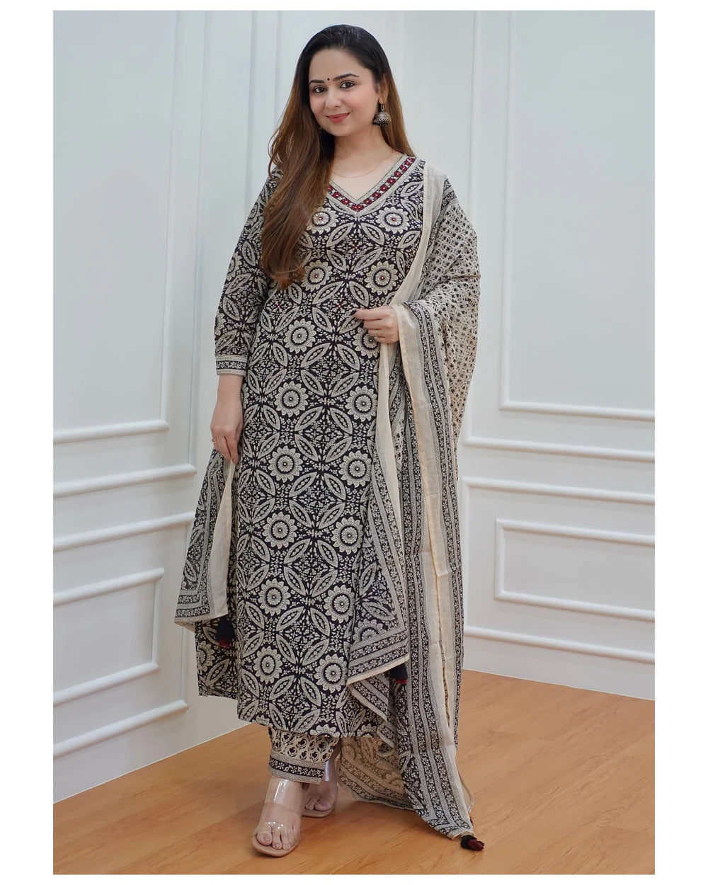 Women White Printed Pure Cotton Kurta, Pant And Dupatta Set