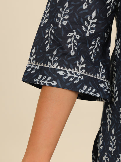 Women's Cotton Blue Straight Kurta