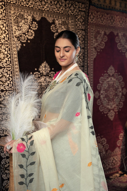 Dhiyona GR Women's Daisy White Muslin Cotton Jamdani Saree With Contrast Blouse