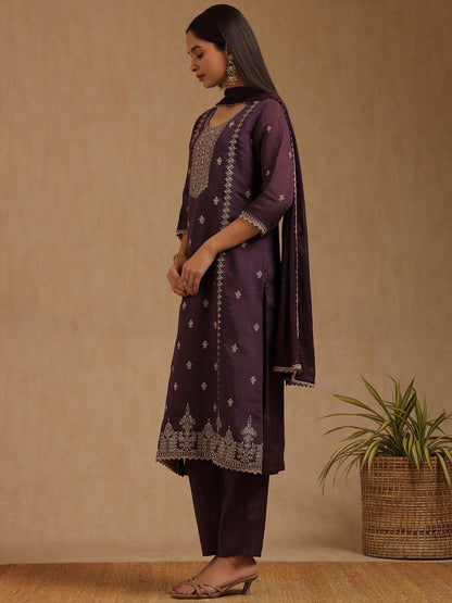 Dhiyona SO Women's Floral Embroidered Sequinned Straight Kurta With Trousers & Dupatta