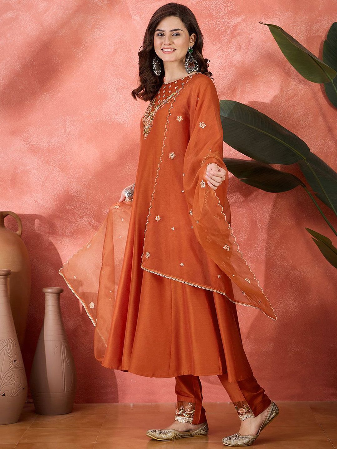 Dhiyona SN Women's Ethnic Motifs Embroidered Zari Straight Kurta With Trousers & Dupatta