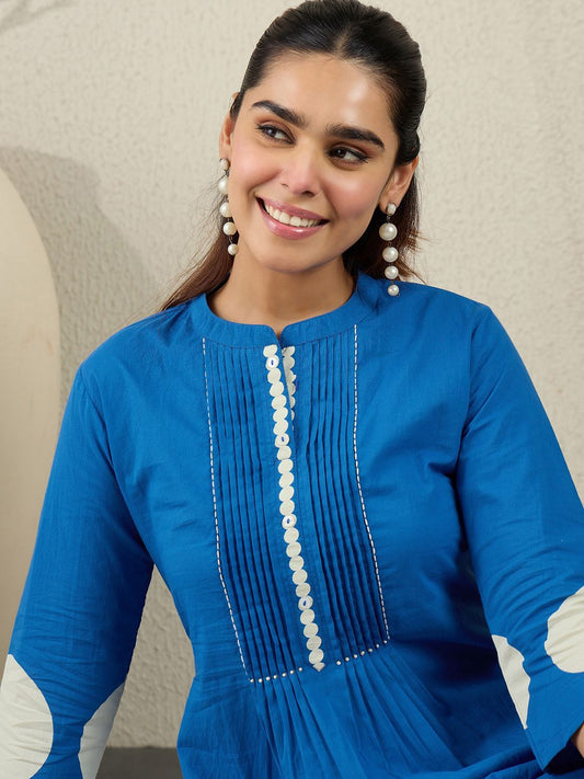 Women Printed Pleated Pure Cotton Kurta with Trousers