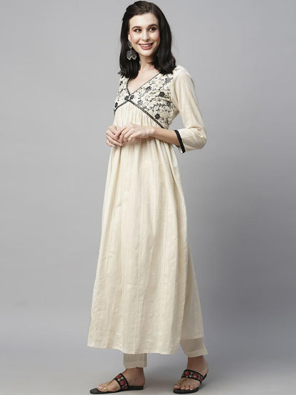 Dhiyona SN Women's Woven Design Embroidered Cotton Kurta with Trousers & Dupatta