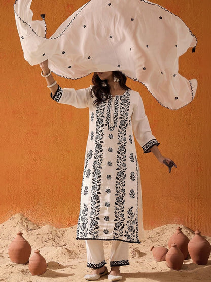 Women Floral Embroidered Regular Thread Work Kurta with Trousers & With Dupatta