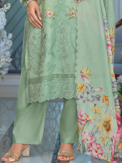 Women Floral Embroidered Thread Work Kurta with Trousers & Dupatta
