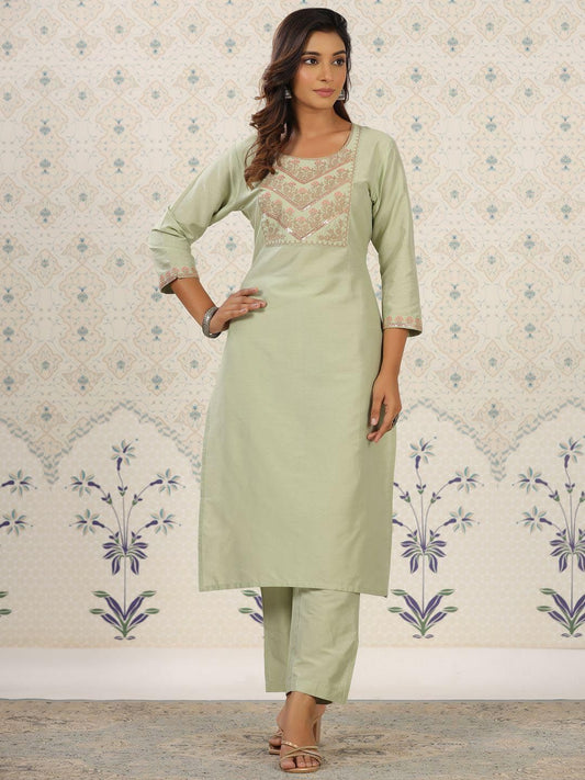 Dhiyona OD  Women Floral Embroidered Flared Sleeves Mirror Work Kurta