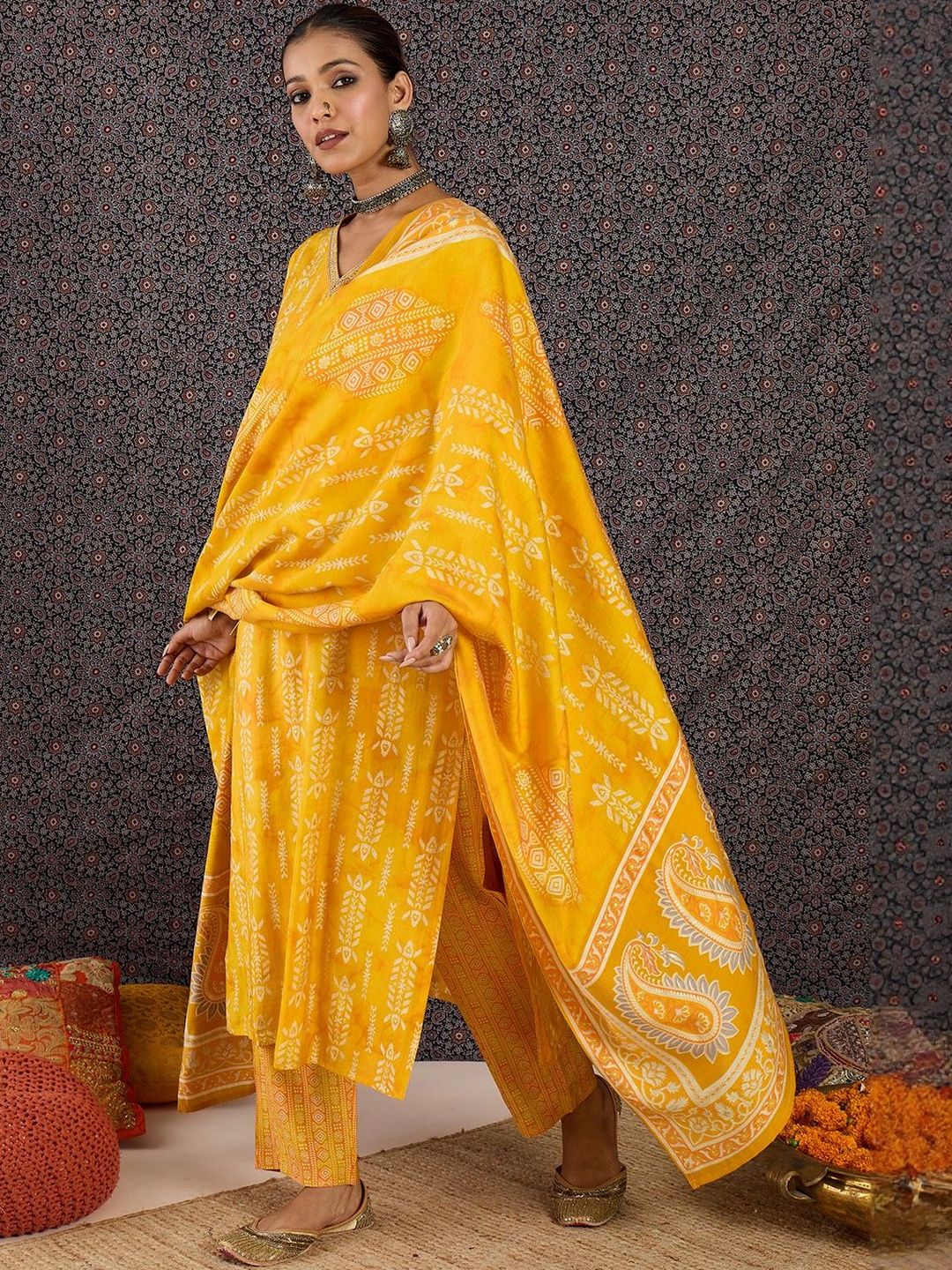 Women Ethnic Motifs Printed Regular Chanderi Silk Kurta with Trousers & With Dupatta