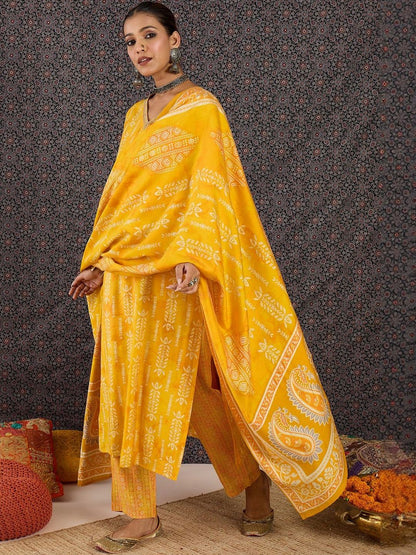 Women Ethnic Motifs Printed Regular Chanderi Silk Kurta with Trousers & With Dupatta