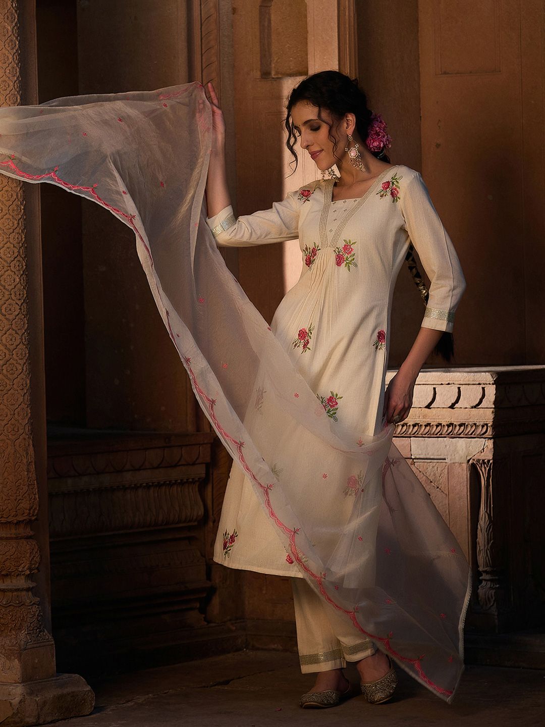 Dhiyona CH Floral Embroidered Sequinned Square Neck Straight Kurta With Trousers & Dupatta