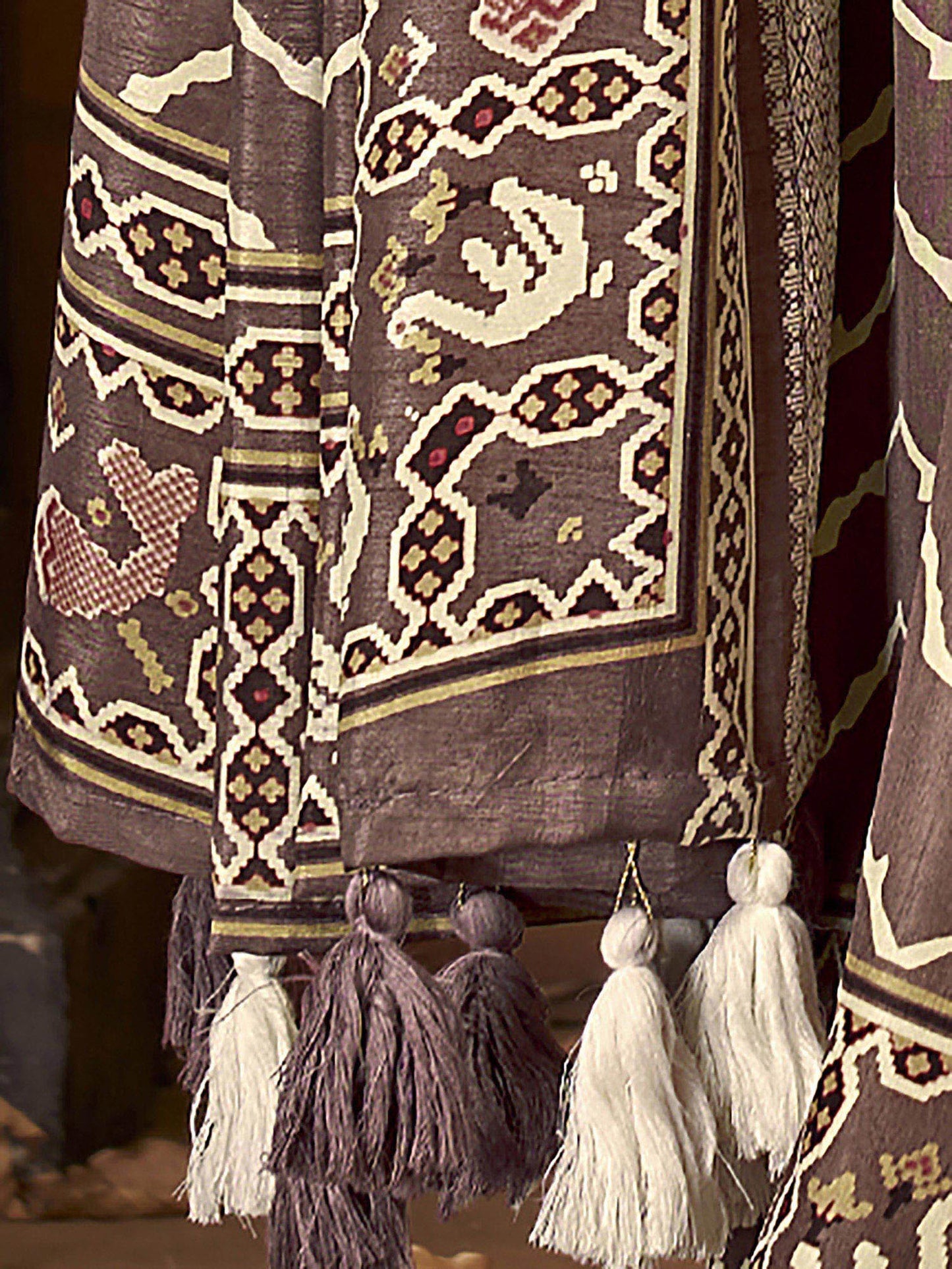 Women's Dola Silk Brown Printed Designer Saree With Blouse Piece