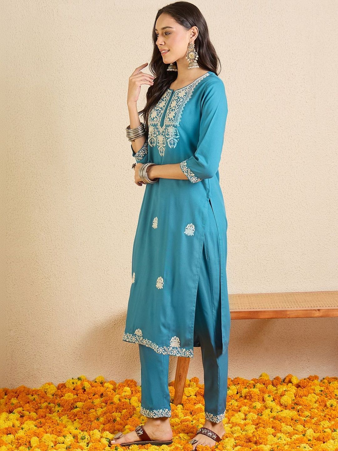 Women Ethnic Motifs Embroidered Regular Thread Work Kurta with Trousers