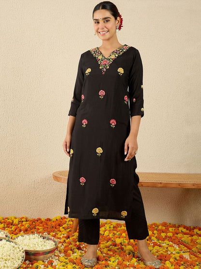 Women Floral Embroidered Kurta with Trousers & Dupatta