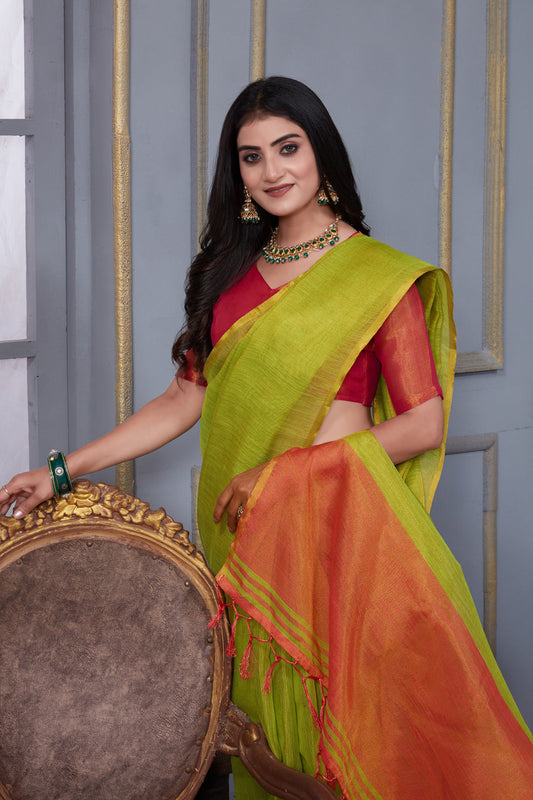 Dhiyona GR Women's Jheel Caramboa Green & Red Zari Woven Design Linen Jacquard Saree