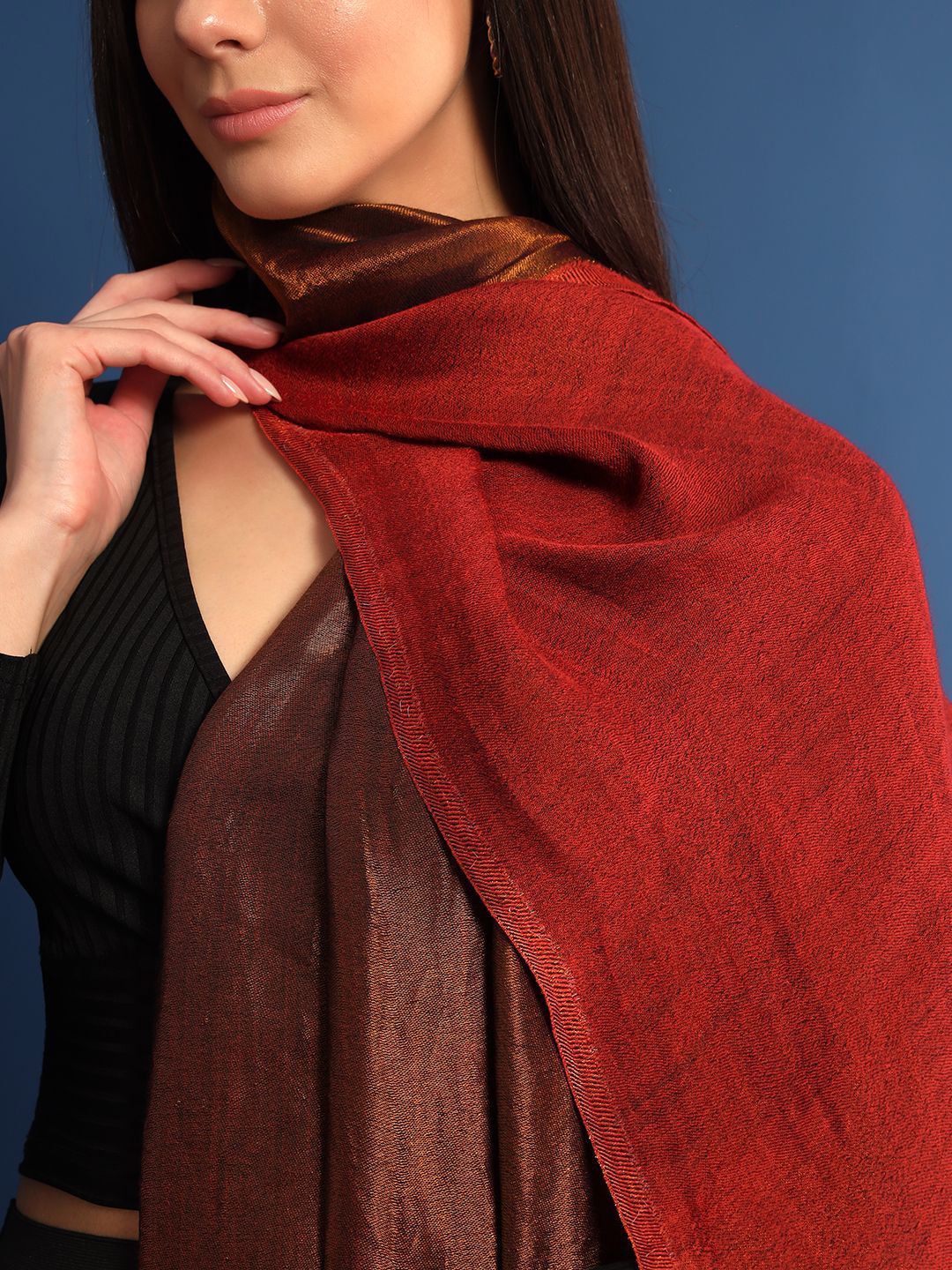 Dhiyona PA Woven Design Woollen Shawl