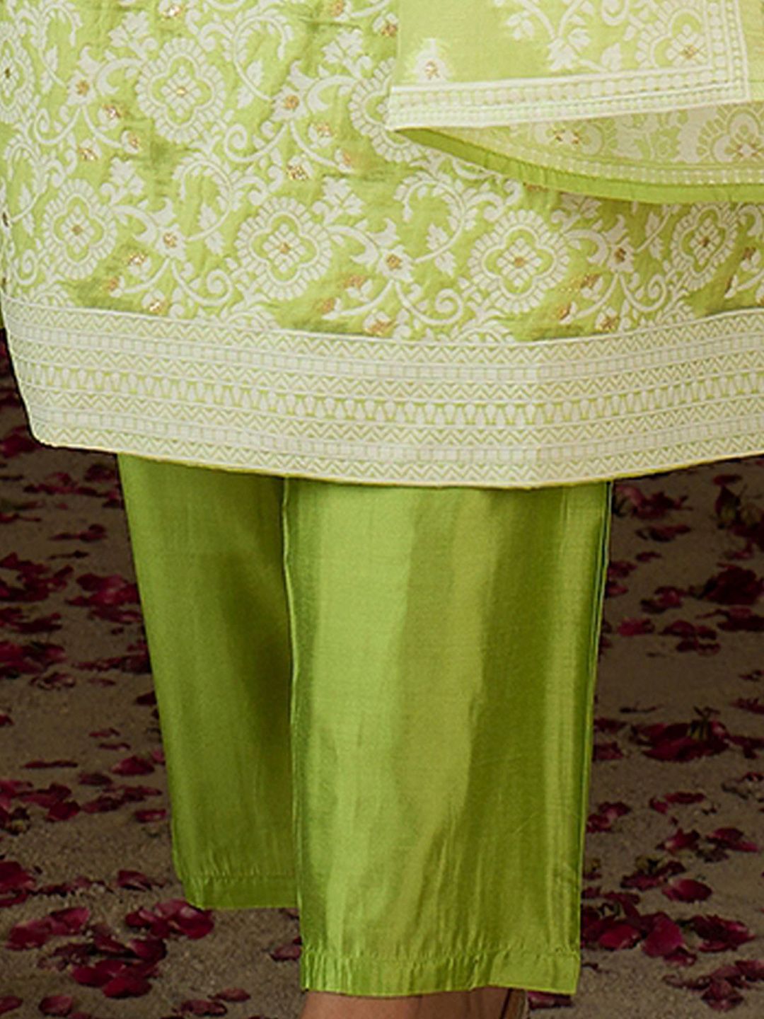 Women Ethnic Motifs Regular Kurta with Trousers & With Dupatta