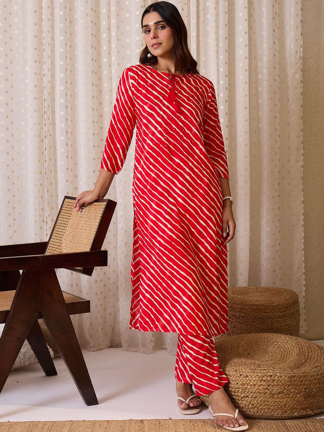 Women Leheriya Printed Regular Sequinned Kurta with Trousers