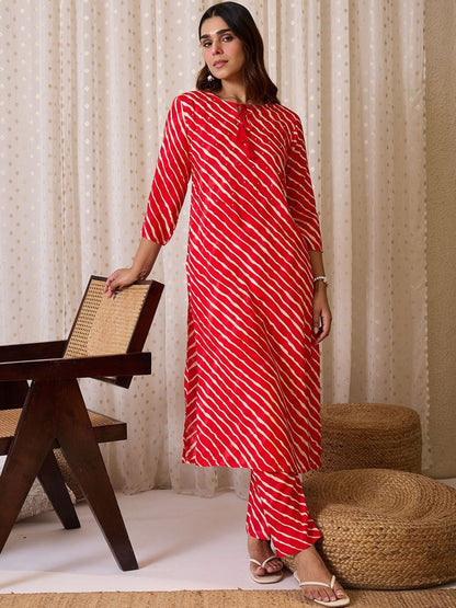 Women Leheriya Printed Regular Sequinned Kurta with Trousers