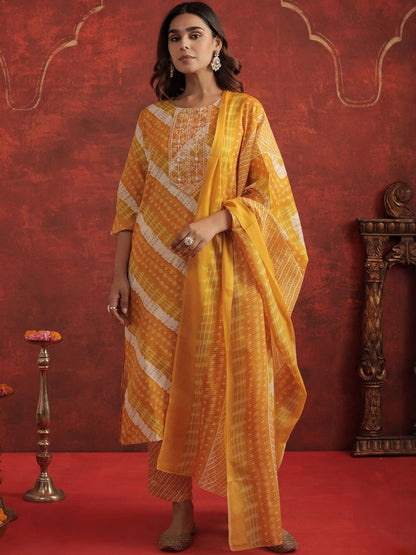 Women Ethnic Motifs Printed Kurta with Trousers & Dupatta