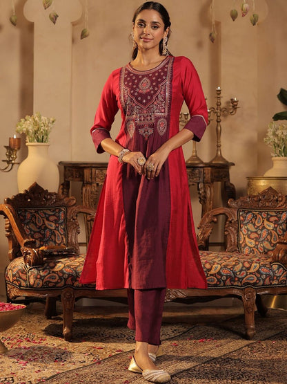 Women Solid Kurta with Trousers & Dupatta