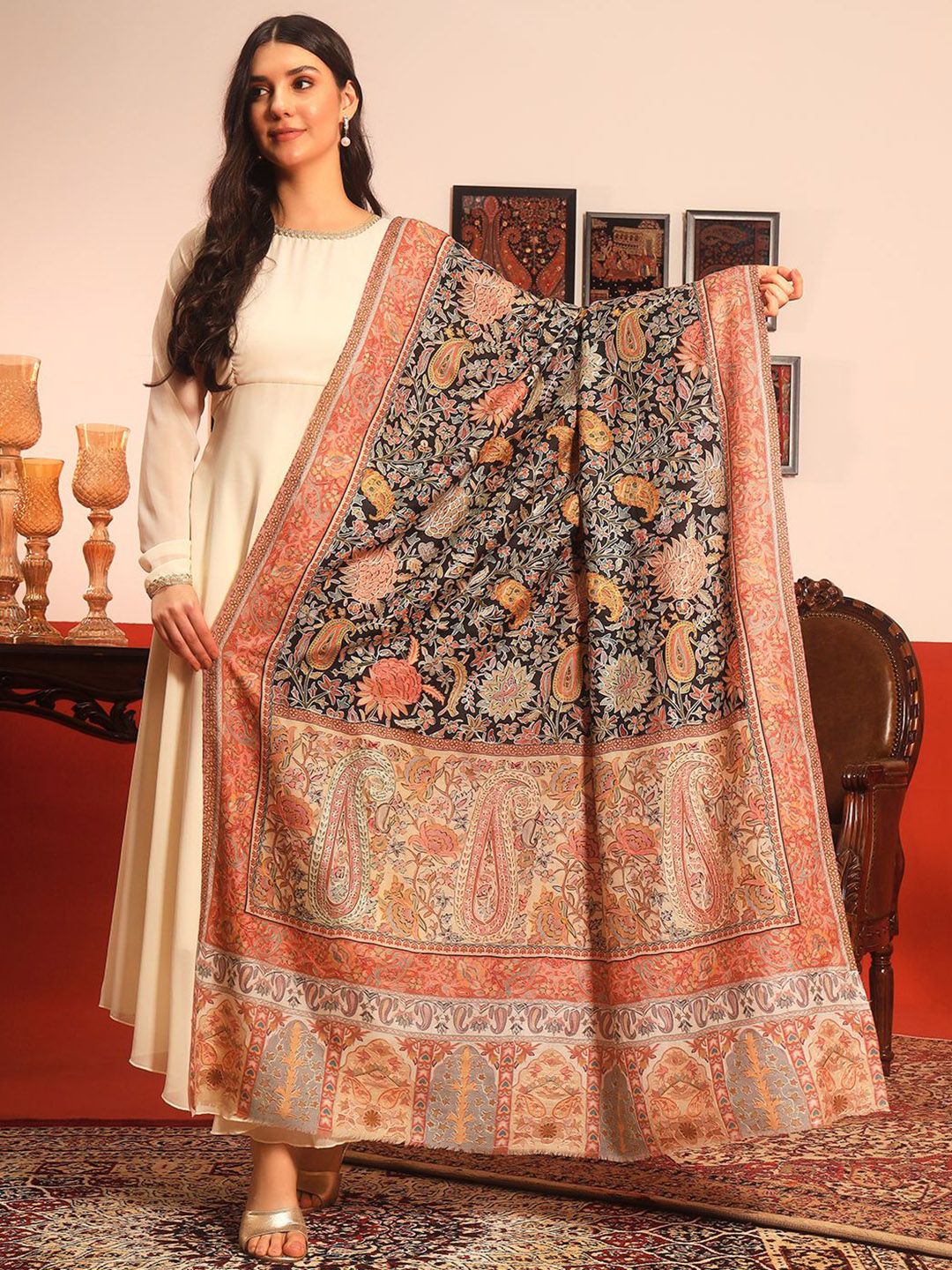 Dhiyona PA Floral And Paisley Kalamkari Printed Thread Work Woollen & Silk Shawl